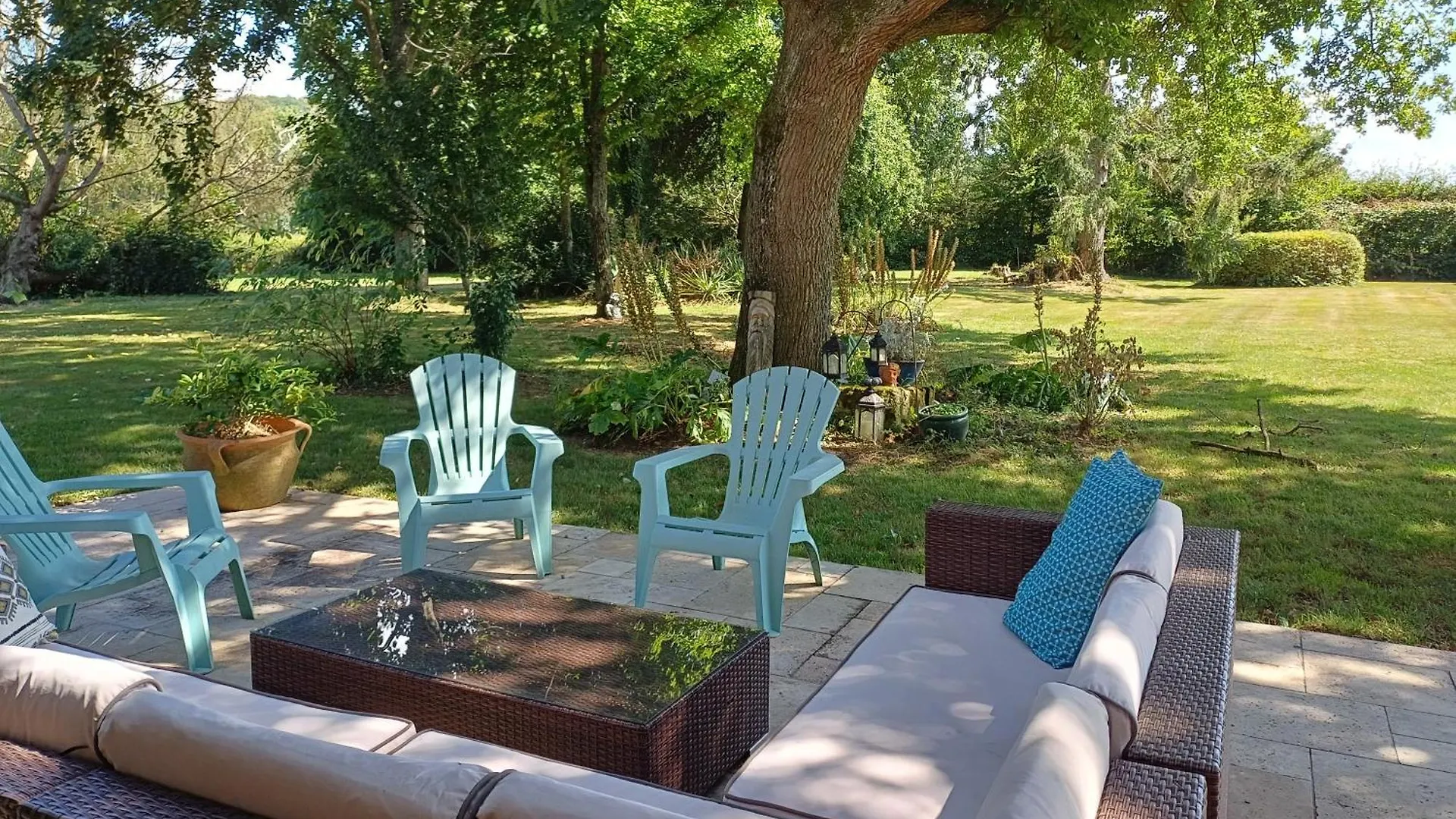 Sariac-Magnoac Chateau In Sw France - Comfortable 6 Bedroom House